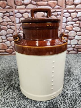 McCoy Pottery #331 Brown Milk Bottle With Lid Bean Pot Pattern USA
